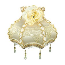 Paralume con frange in tessuto