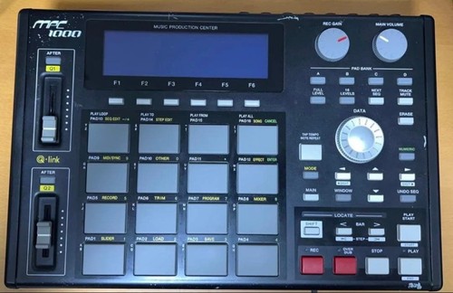 Akai mpc1000 black music - akai,