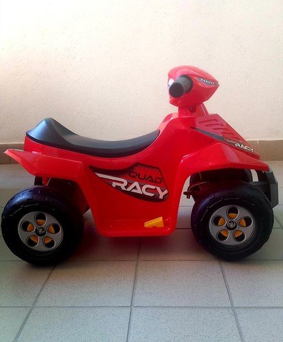 Quad elettrico cavalcabile
