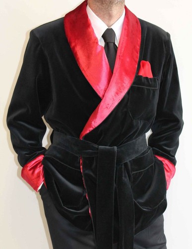 Uomo rosso nero fumare - e,
