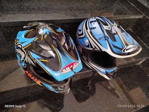 Coppia caschi moto cross - di,