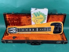 Fender CHAMP LAP 1967 2,2 kg Chitarra elettrica acustica