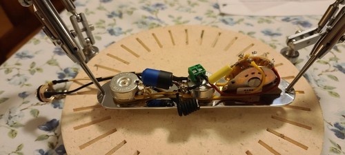 Piastra controllo omaggio - piastra,