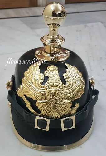 Casco pickelhaube prussiano - pickelhaube,