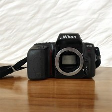 Fotocamera Analogica Nikon F50 Reflex 35mm Solo Corpo Macchina Fotografica Nero
