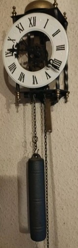 Vecchio orologio scheletrico