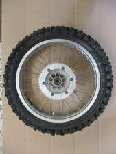 Roue arrière avec pneu cross