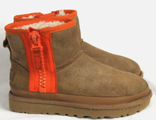 UGG Classic Mini Zipper Tape