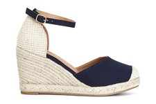 SANDALI IN TESSUTO SU ZEPPA