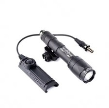 SureFire M600 Ultra High Output LED Scout Light Nero inutilizzato CR123A WADSN