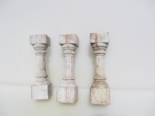 Antiche colonne tornite - , in