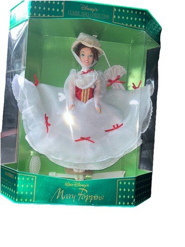 Disney store classic doll - store,