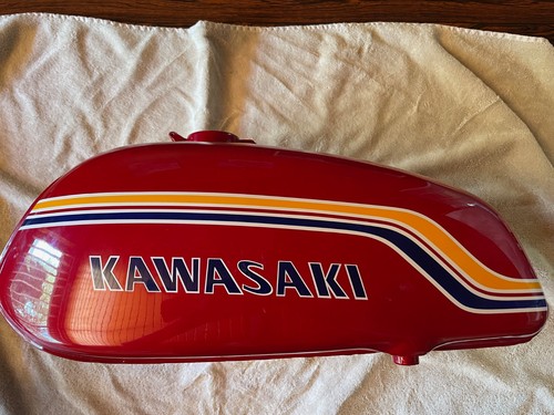 Kawasaki 350 fuel tank - kawasaki, s2-a