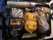 Trapano avvitatore a batteria DEWALT DCD790P2