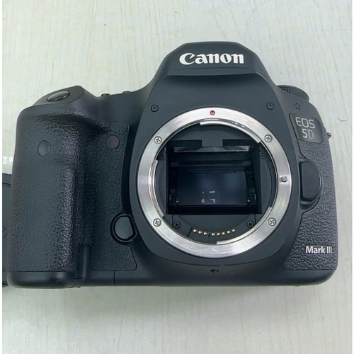 Canon eos mark iii - 5d,