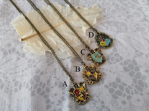 Collana ciondolo charms casate