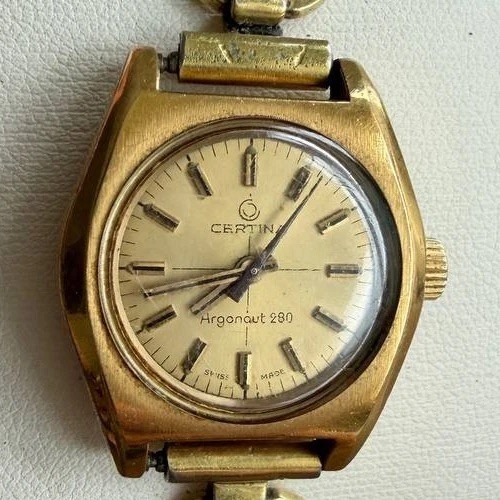 Orologio svizzero meccanico