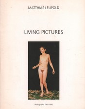 Ausstellungskatalog: Living