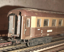 Marklin 4036 carrozza FS II classe. In metallo. In discrete condizioni.