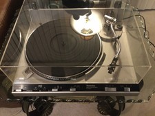 Technics SL-3350 Turntable