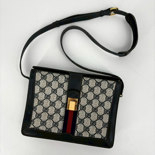 Gucci navy pvc - gucci, line