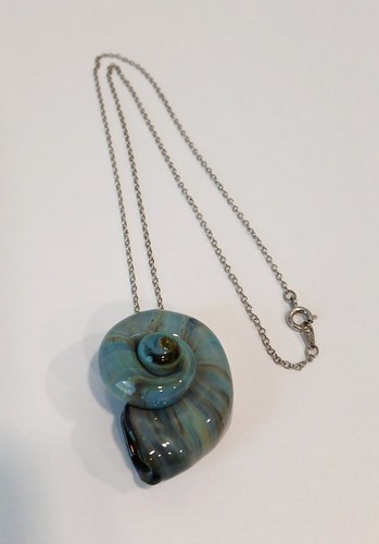 Collana con ciondolo vetro - in,