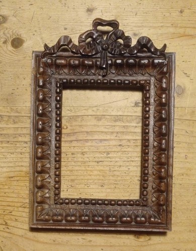 Antica cornice intagliata in - ,