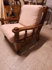 2 poltrone in legno da sala