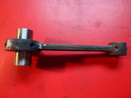 Biella manicotto motore - +,