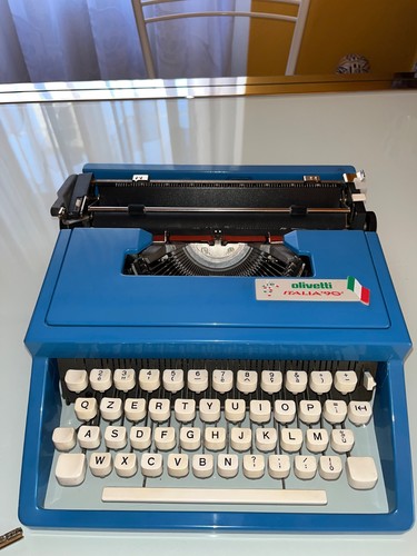 Macchina scrivere vintage - da,