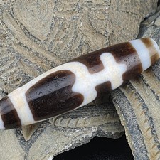 Vaso del tesoro totem tibetano
