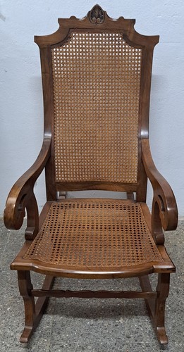 Vecchio dondolo sedia a - sedia,