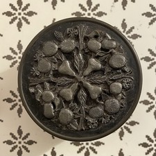 Scatola rotonda vintage peltro