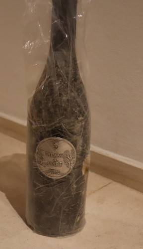 Bottiglia vino rosso talamo - , a
