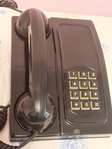 Telefono fisso muro vintage - a,