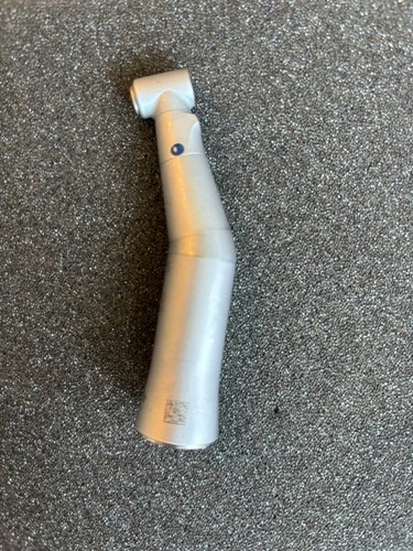 Manipolo dentale elettrico