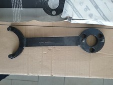 1860776000 ATTREZZO RUOTARE PULEGGE ALBERO DISTRIBUZIONE E COMANDO ORGANI AUSILI