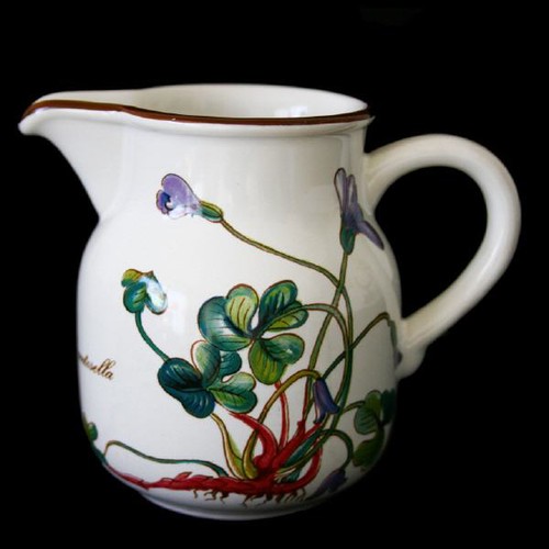 Lattiera viola prodotto - viola,