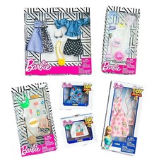 Lotto di 6 confezioni abiti e