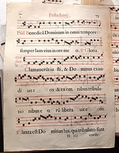 Antifonario cartaceo con - antifonario,