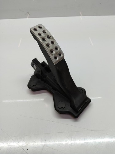 Pedali acceleratore per