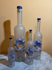 Tris bottiglie vuote Grey