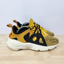 Nike Air Huarache Type Golden