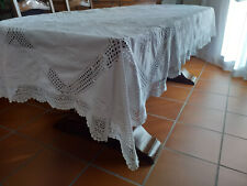 TOVAGLIA RICAMATA A MANO