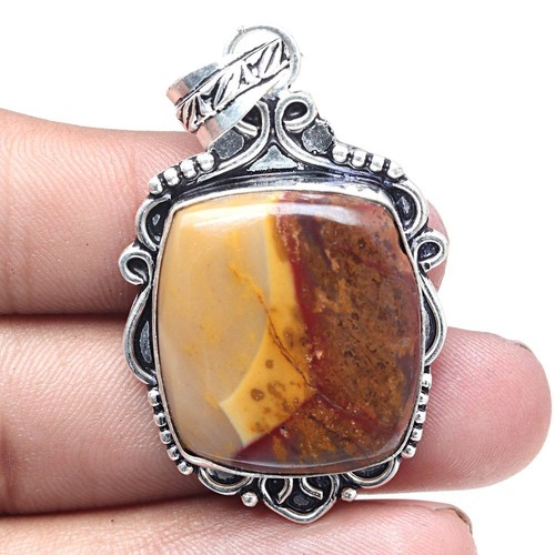 Collana cavallo selvatico