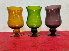 n. 3 vasi decorativi in vetro colorato
