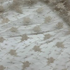 Tessuto Tulle Ricamato