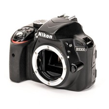 Nikon D3300 (nero) circa