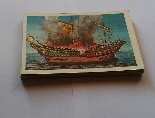 Lotto figurine cartonate - 11,