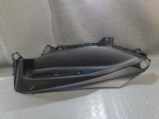 SCOCCA CARENA PEDANA POGGIAPIEDI SINISTRA LEFT SX YAMAHA X-MAX 125 2021 2024